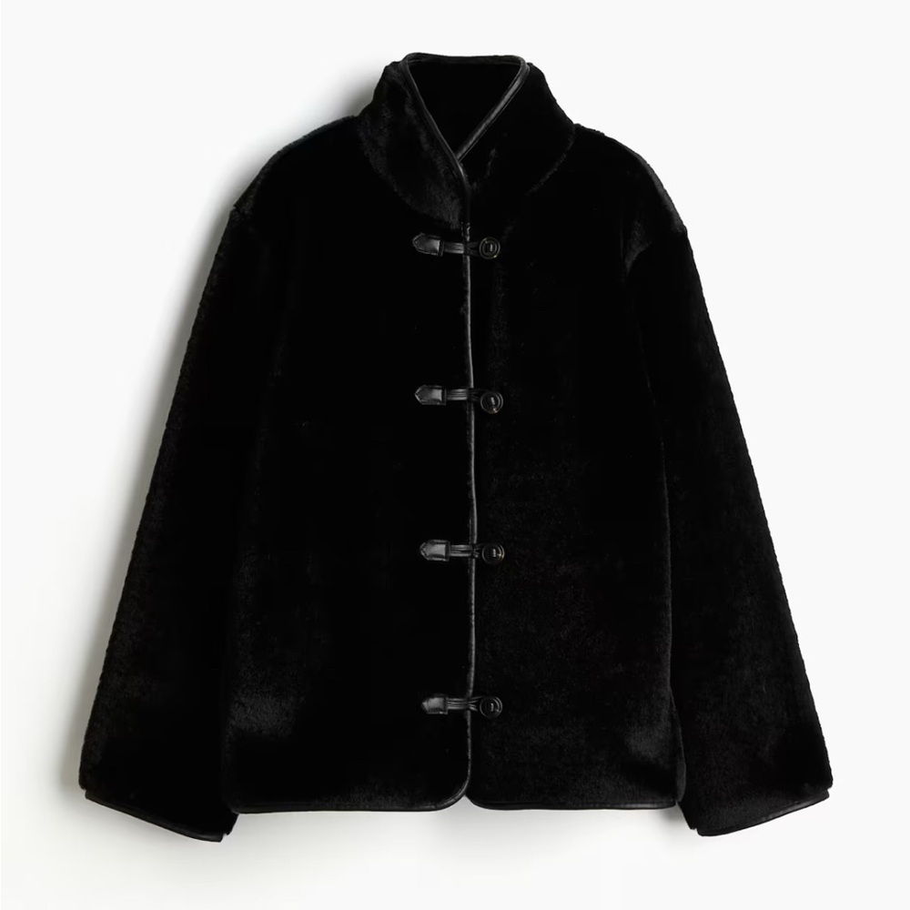 H&M Faux Fur Toggle jacket coat